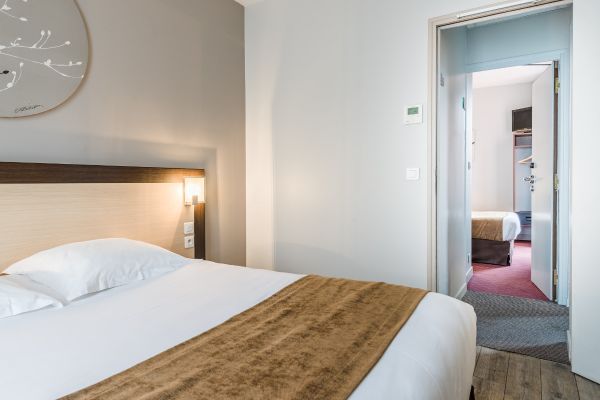 Grand Hotel (Clichy)